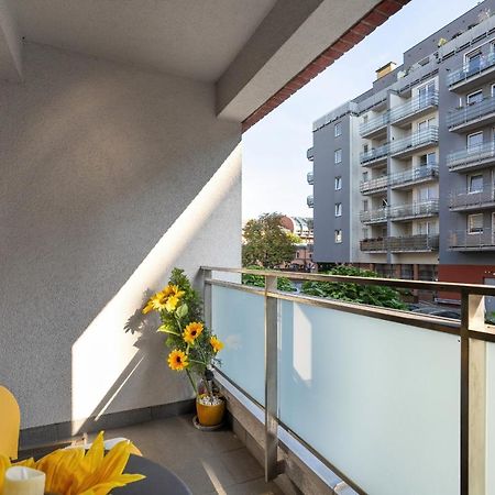 Comfortable Wojskowa Apartment By Noclegi Renters Poznan Luaran gambar