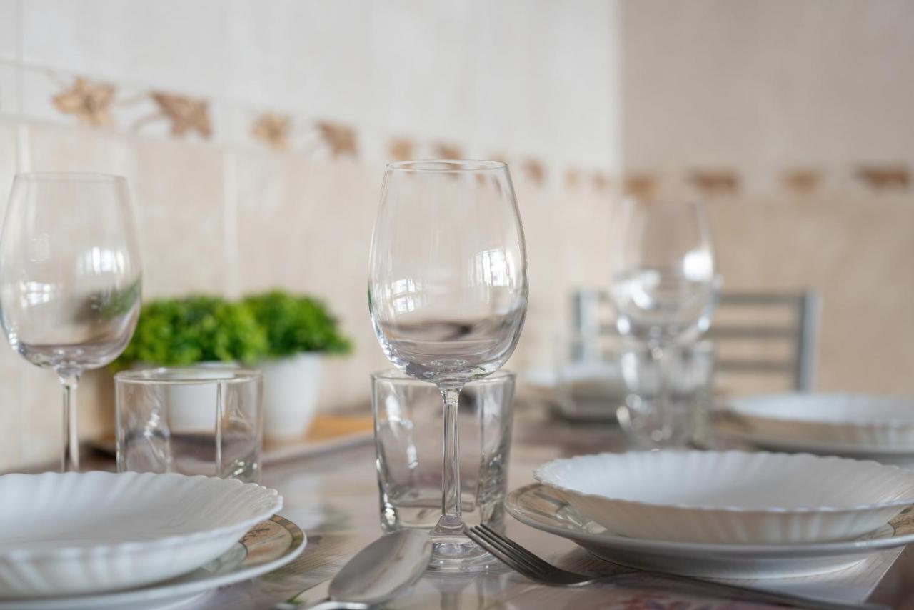 Comfortable Wojskowa Apartment By Noclegi Renters Poznan Luaran gambar
